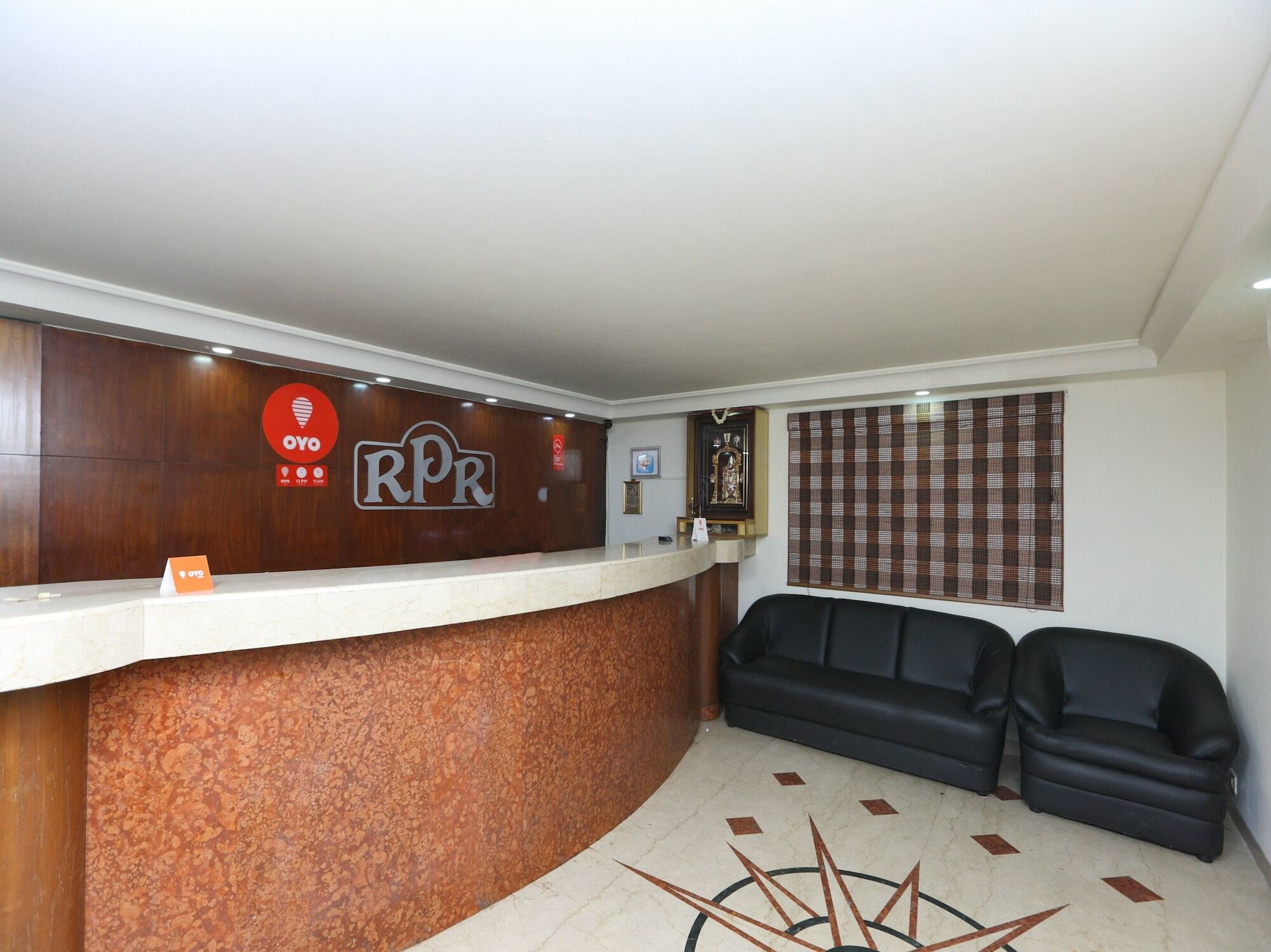 Oyo 14933 Rpr Residency Hotel Madrás Exterior foto
